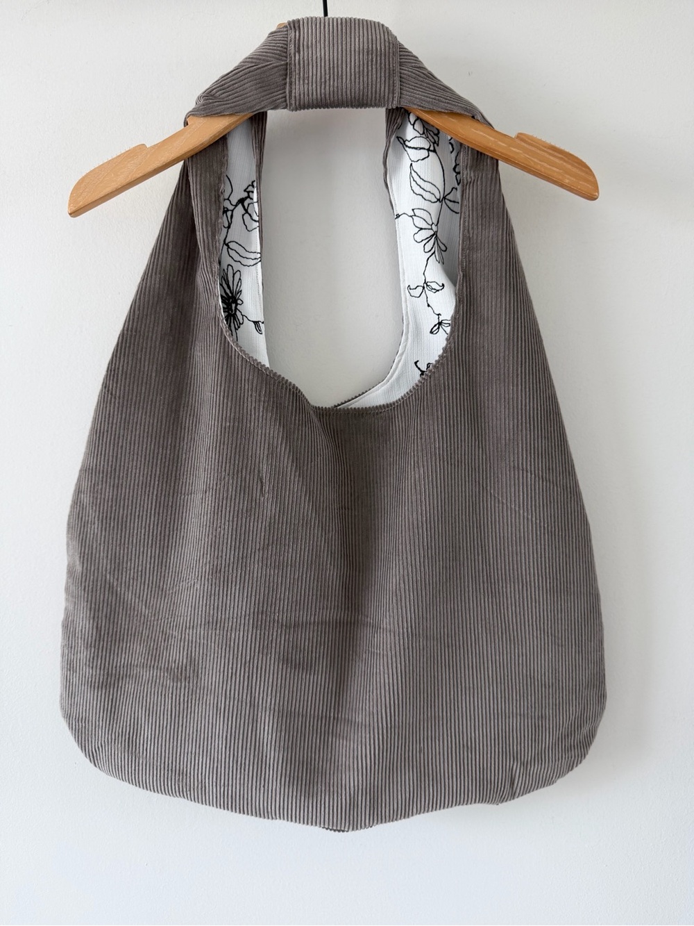 Handmade Taupe Corduroy Floral Appliqué Oversized Hobo Tote Bag - Picture 9 of 9